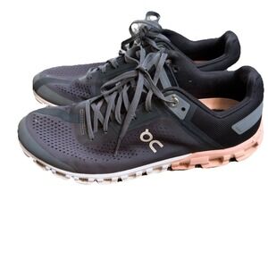 On Cloud Women's Cloudflow Gray And Pink Athletic Running Sneaker Shoes Size 9